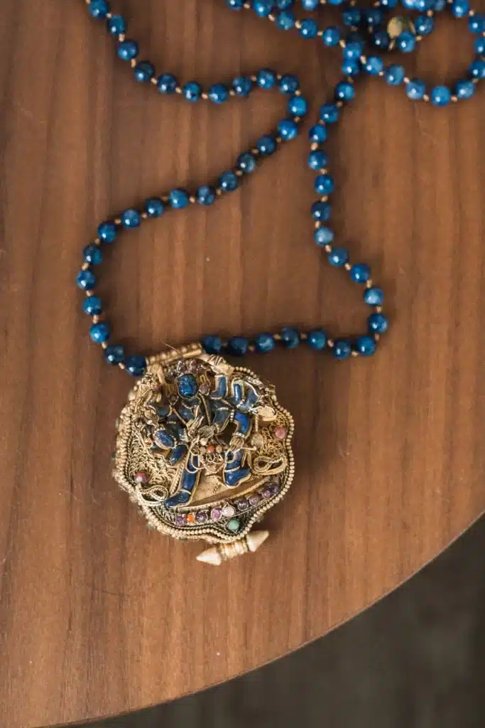 Les Bijoux